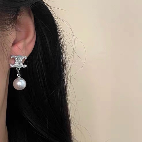 Ce1i*e earrings